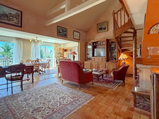 Maison vente à Yzeuville, Le Mans