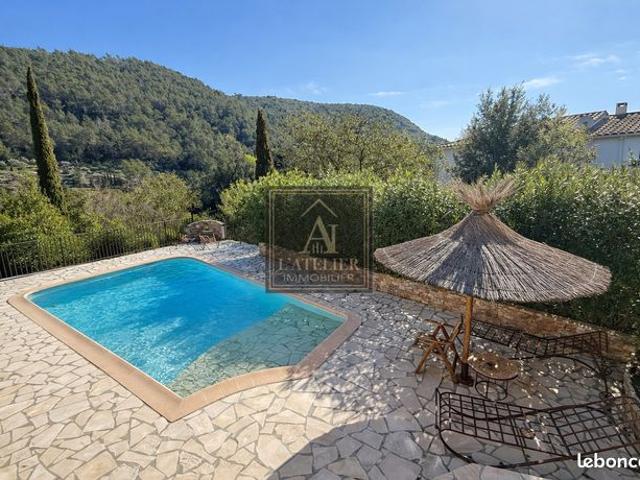 Maison vente à Arrondissement de Toulon, Solliès-toucas