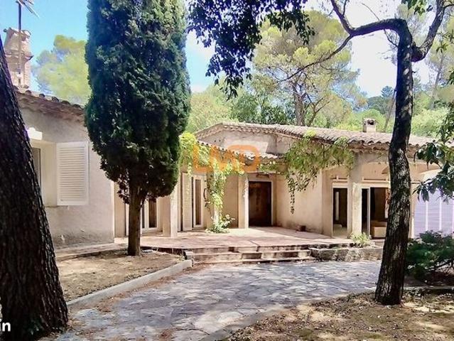 Maison vente à Nîmes, Gard