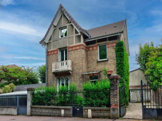 Maison vente à Antony, Sceaux
