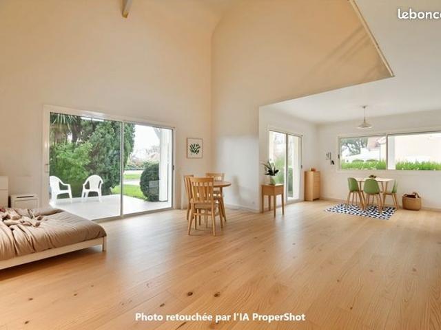 Maison vente à Pau, Lée