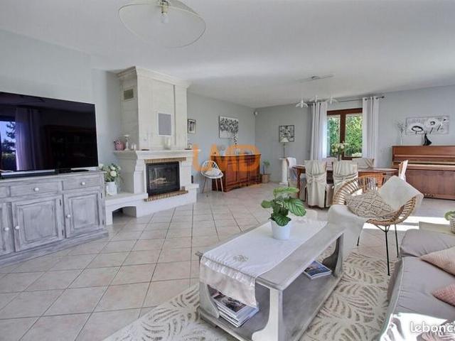 Maison vente à Burie, Charente-Maritime