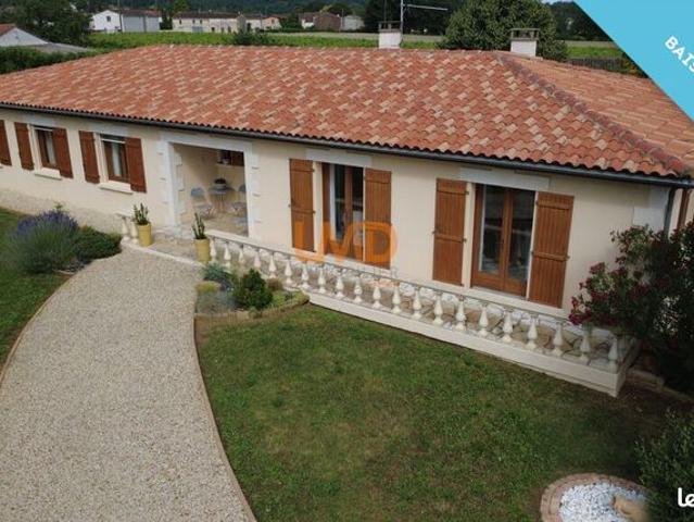 Maison vente à Saintes, Burie