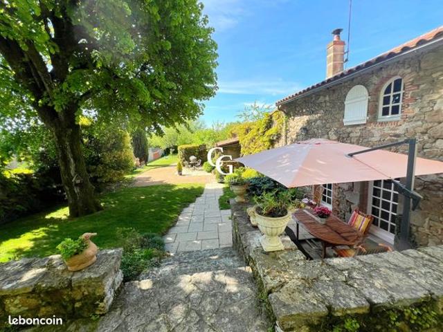 Maison vente à La Roche-sur-Yon, Les Landes-genusson