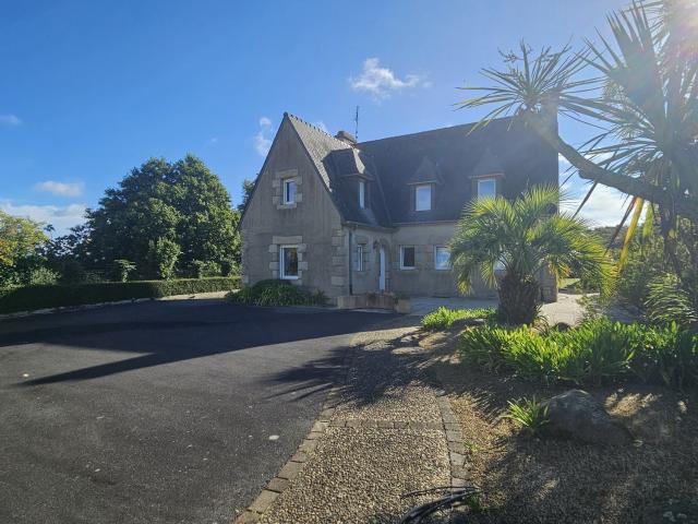 Maison vente à Guingamp, Bretagne