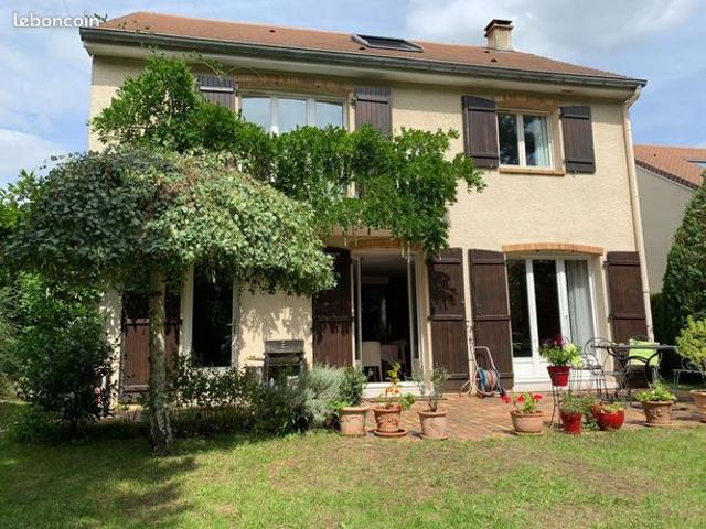 Maison vente à Saint-Germain-en-Laye, Chambourcy