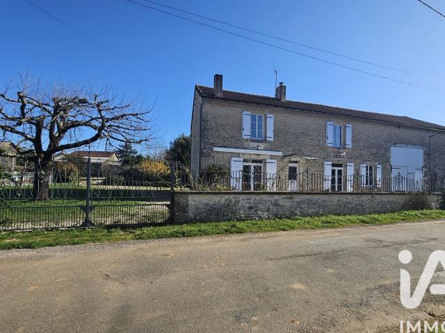 Maison vente à Montmorillon, Voulême
