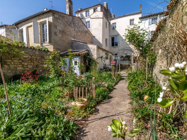 Maison vente à Saintes