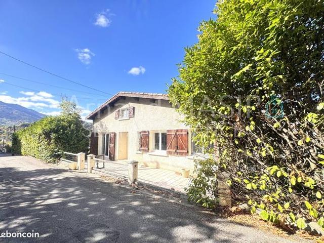 Maison vente à Limoux, Axat