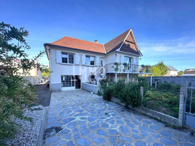 Maison vente à La Flèche, Mayet