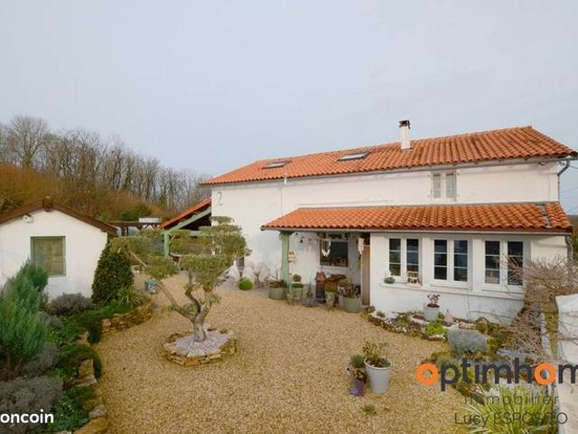 Maison vente à Confolens, Nieuil