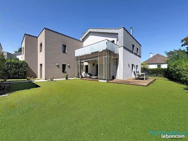 Maison vente à Gex, Auvergne-Rhône-Alpes