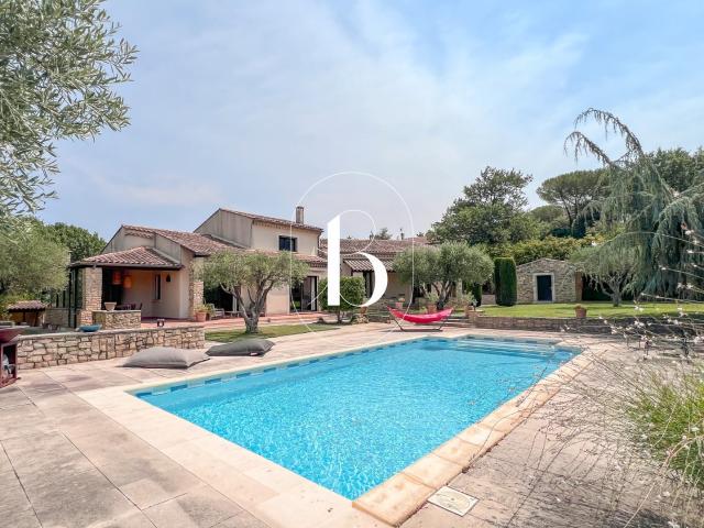 Maison vente à Nîmes, Sabran