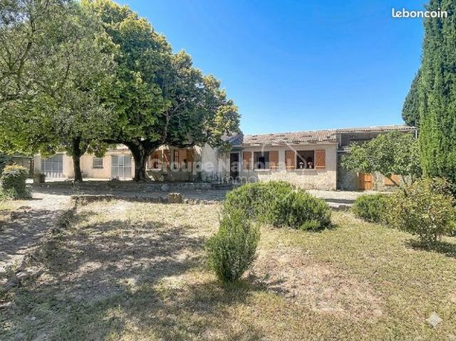 Maison vente à Carpentras, Sainte-cécile-les-vignes