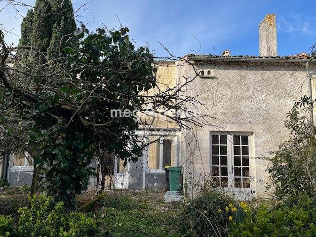 Maison vente à Cozes, Les Sapinettes