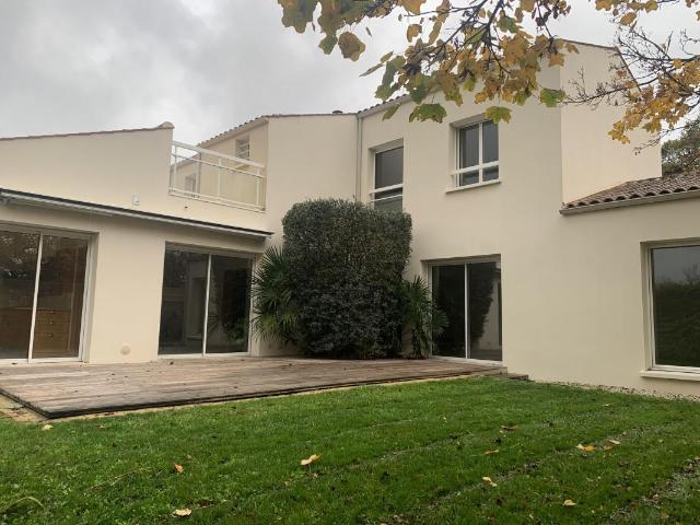 Maison location à Périgny