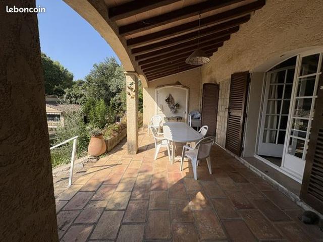 Maison vente à Arrondissement de Toulon, Toulon