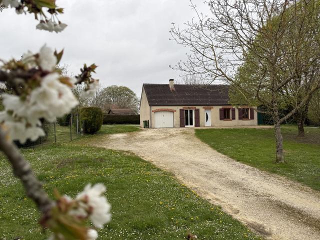 Maison vente à Bourges, Veaugues