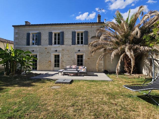 Maison vente à Cherves, Saint-Symphorien