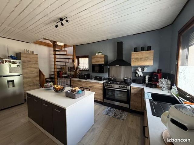 Maison vente à Saint-Claude, Moirans-en-montagne