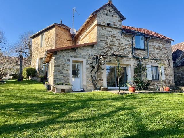 Maison vente à Villefranche-de-Rouergue, Sainte-croix