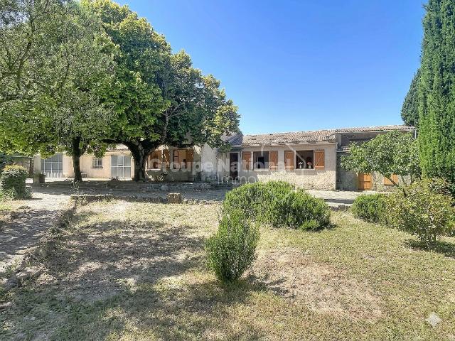 Maison vente à Carpentras, Sainte-cécile-les-vignes