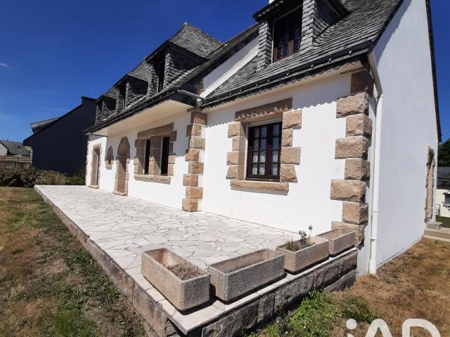 Maison vente à Pen ar Run, Callac