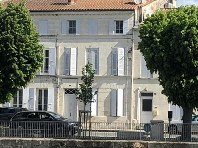 Maison location à Saint-savinien, Les Quins