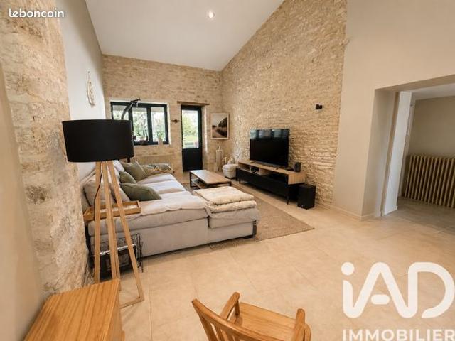Maison vente à Confolens, Tourriers