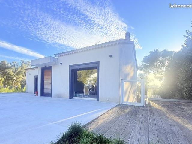 Maison vente à Arrondissement de Toulon, Carqueiranne