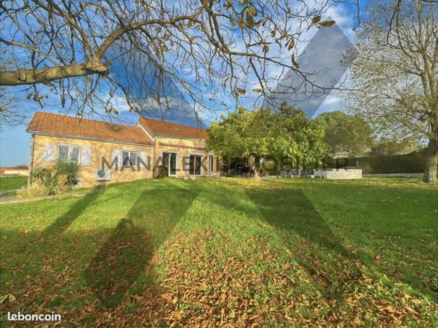 Maison vente à Roanne, Commelle-vernay