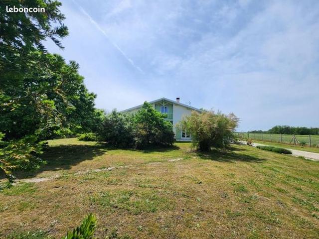 Maison vente à Lesparre-Médoc, Lamarque
