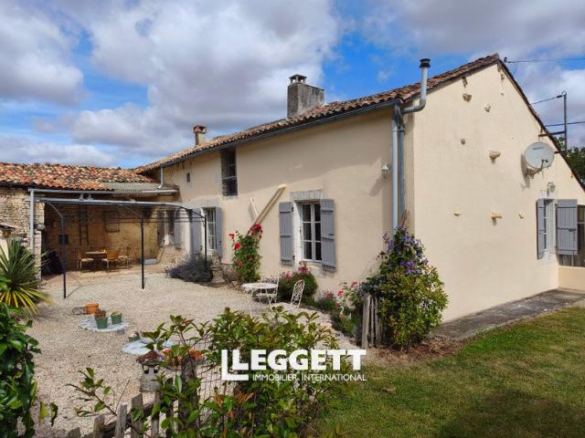 Maison vente à Montmorillon, Saint-macoux
