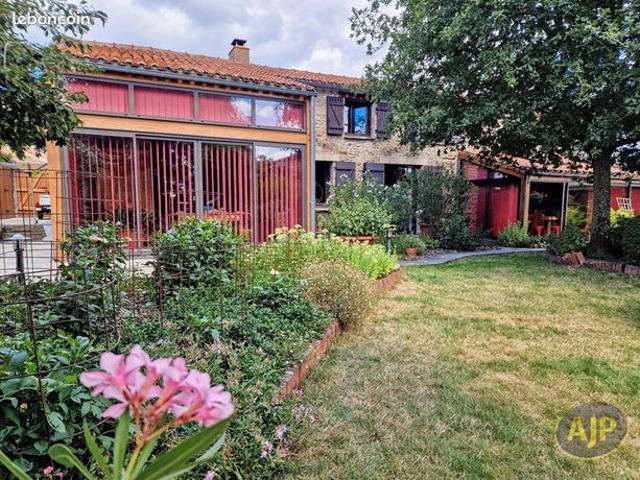 Maison vente à Nantes, Saint-hilaire-de-clisson