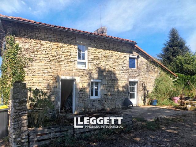 Maison vente à Nanteuil-en-Vallée