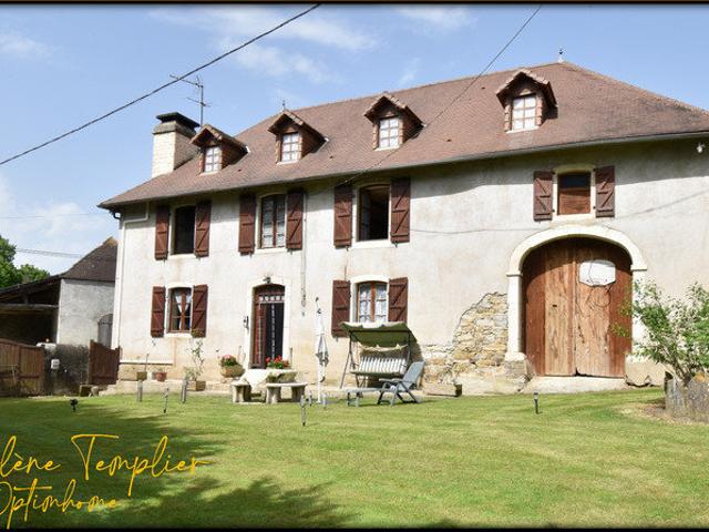 Maison vente à Oloron-Sainte-Marie, Angous