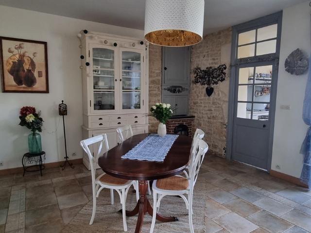 Maison vente à Fontenay-le-Comte, Thiré
