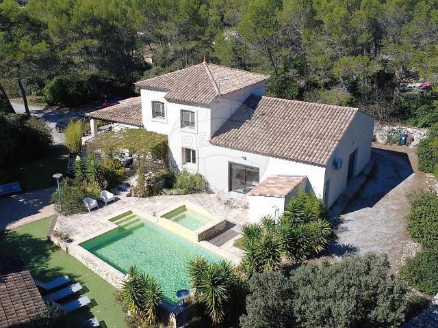 Maison vente à Nîmes