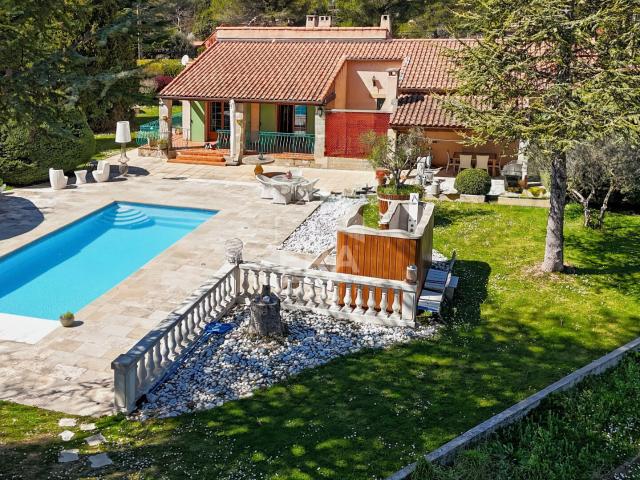 Maison vente à Aix-en-Provence, Cabriès