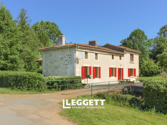 Maison vente à Parthenay, Saint-lin