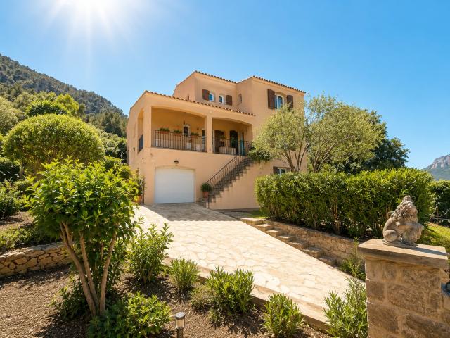 Maison vente à Arrondissement de Toulon, Toulon