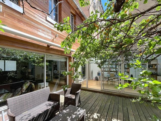 Maison vente à Suresnes, Quartier République