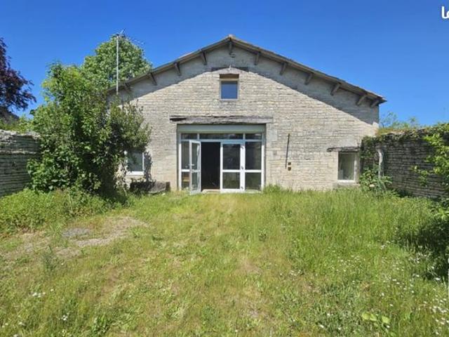 Maison vente à Confolens, Ebréon