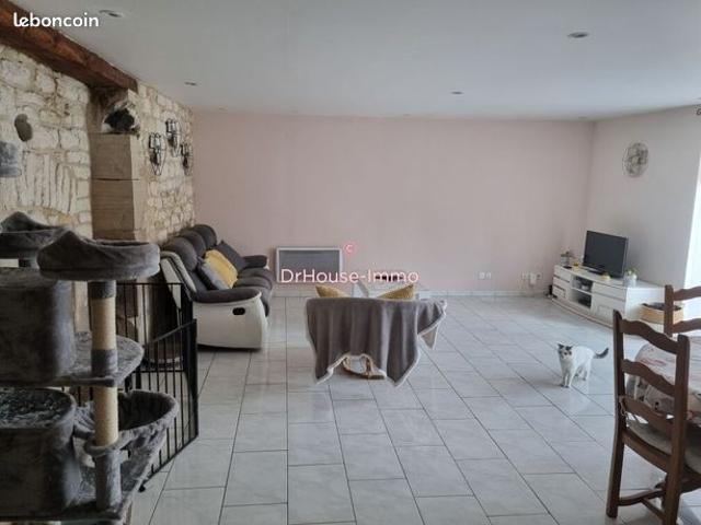 Maison vente à Vesoul, Vaite