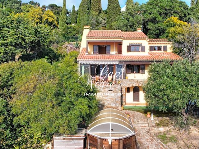 Maison vente à Arrondissement de Toulon, Le Lavandou