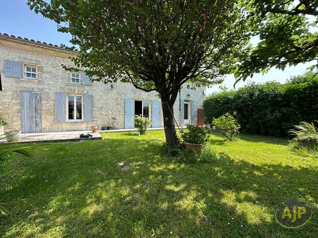 Maison vente à Jonzac, Saint-seurin-de-palenne