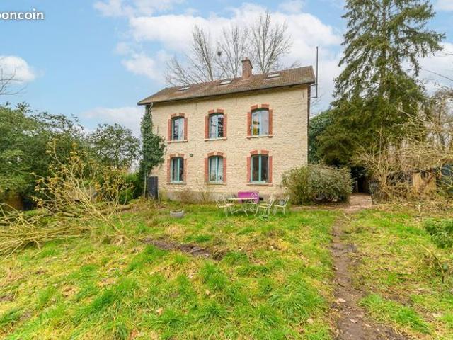 Maison vente à Ermenonville