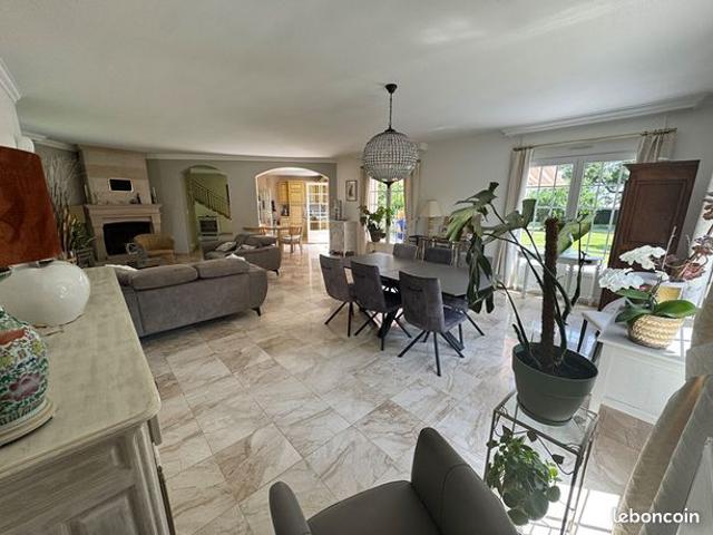 Maison vente à Charleville-Mézières, Vivier-au-court