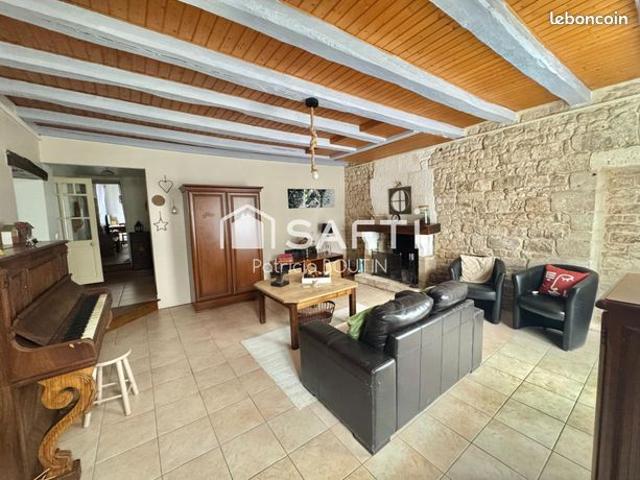 Maison vente à Parthenay, Saint-pompain