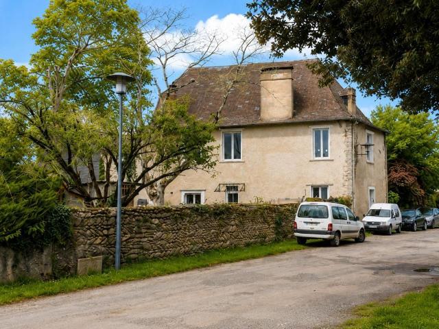 Maison vente à Oloron-Sainte-Marie, Précilhon